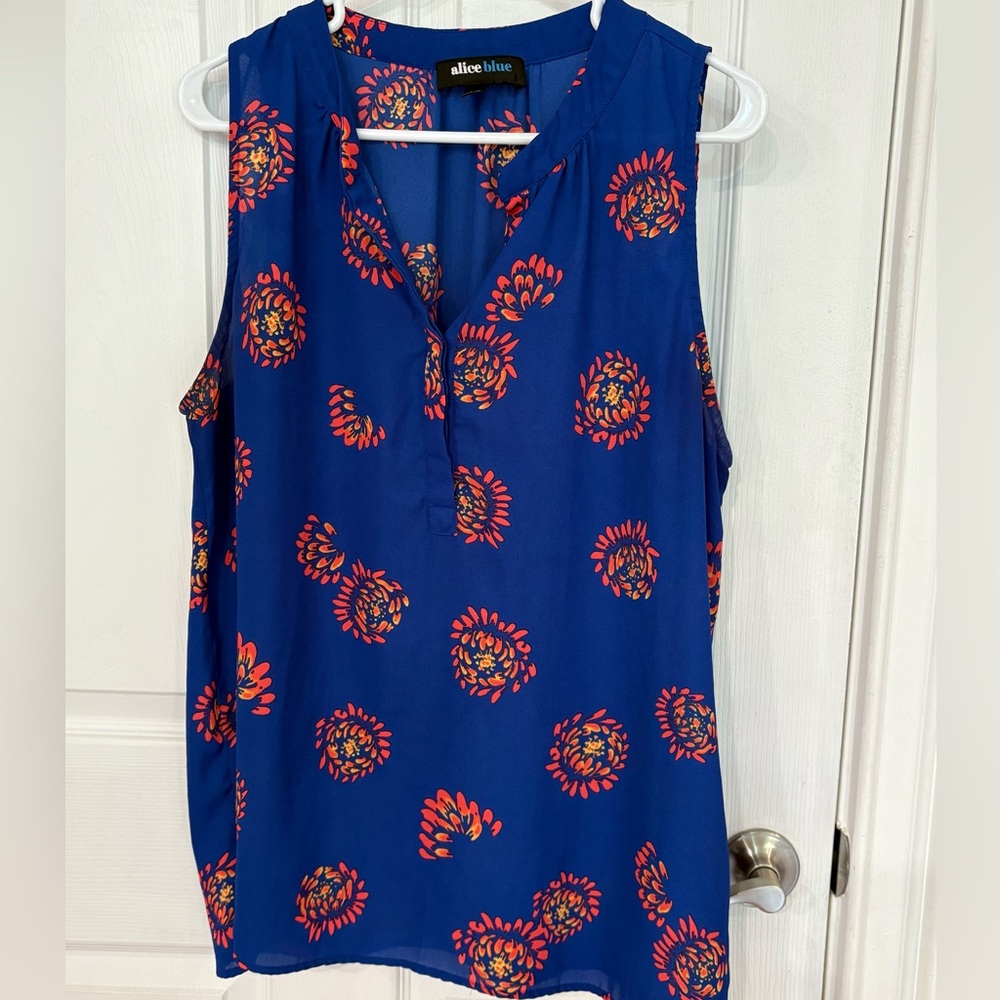 Alice Blue Floral Patterned Sleeveless Blouse